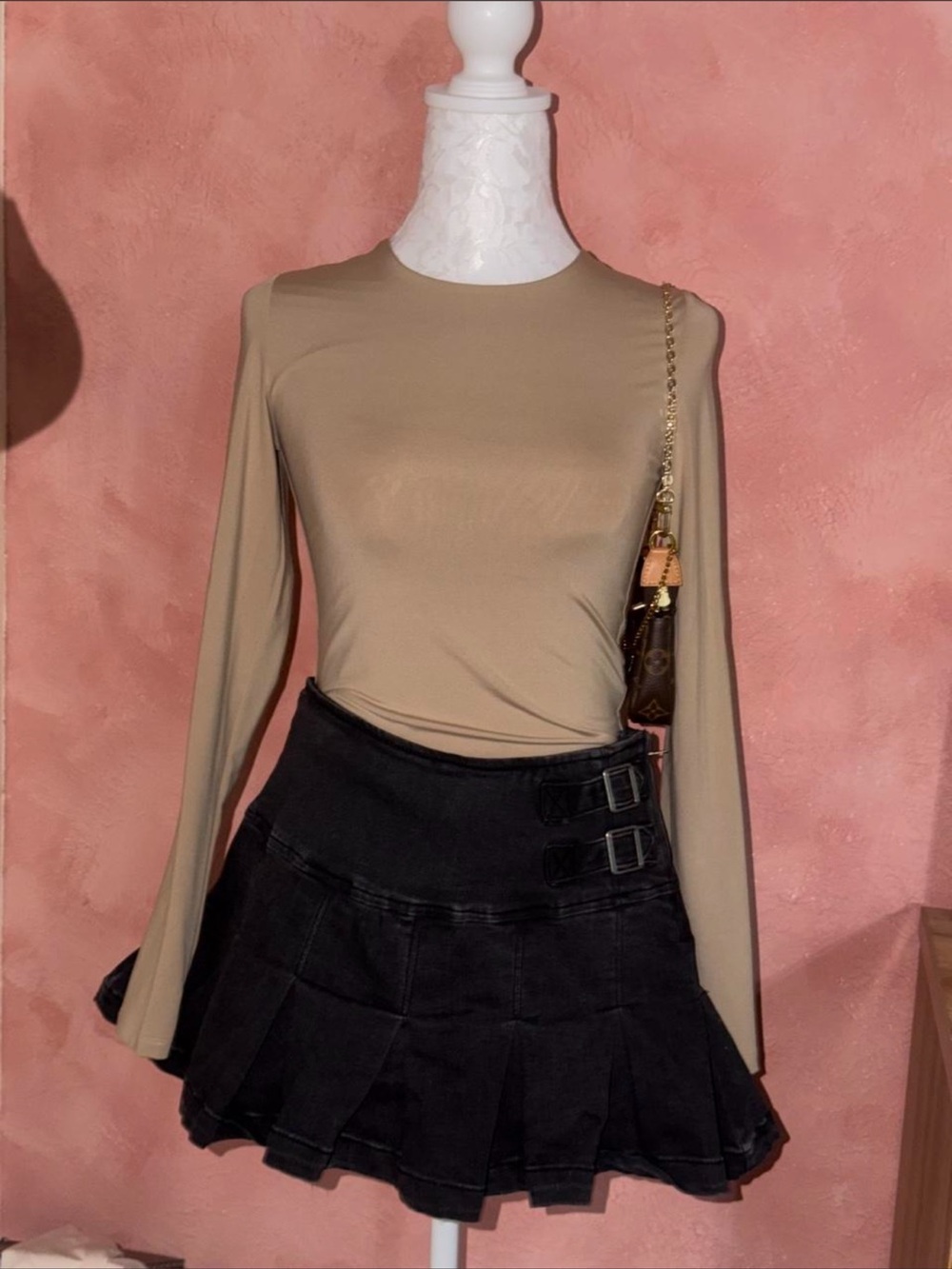 Charlotte Russe Slim Long-Sleeve Crewneck Top in Tan